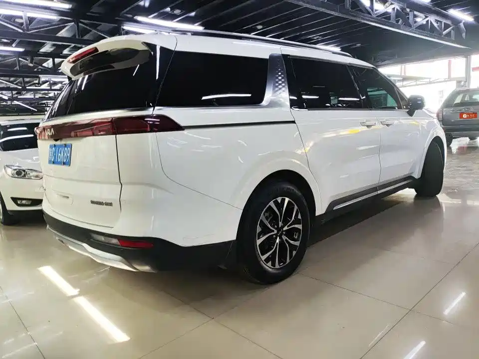 Kia Carnival 2022 2021 2.0T Flagship Edition
