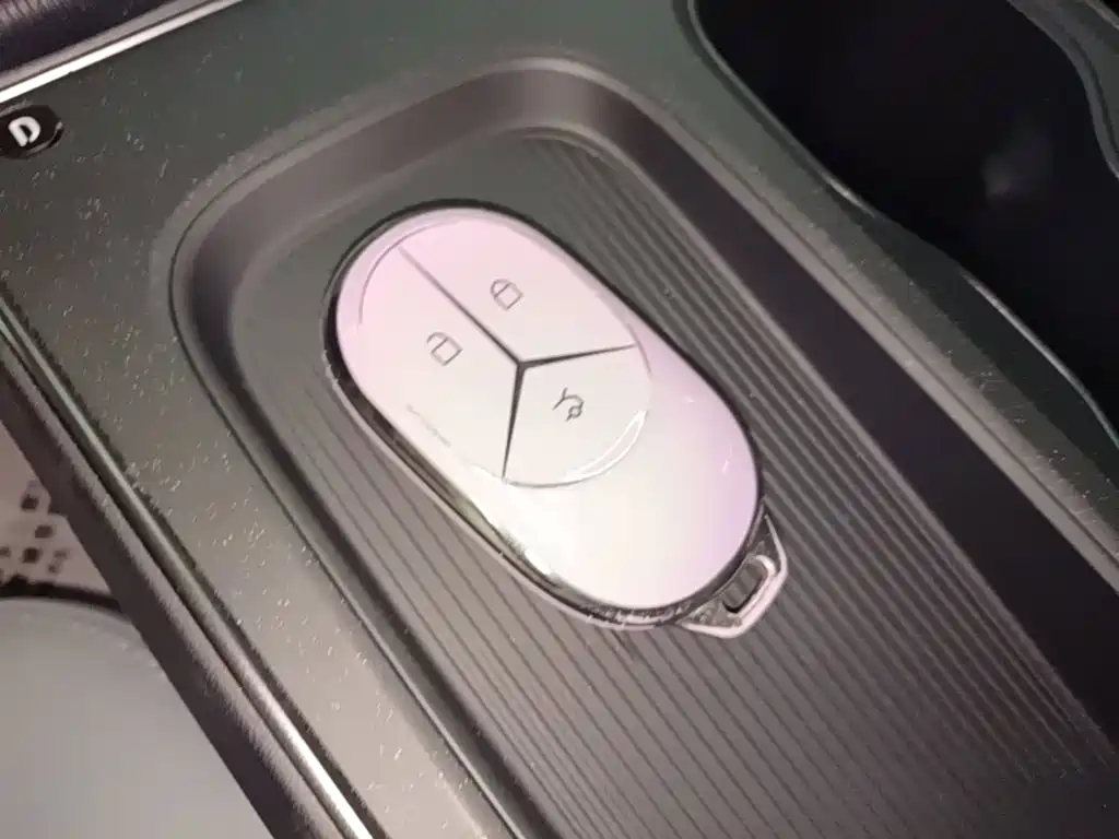 Фото 9 - NIO ET5T