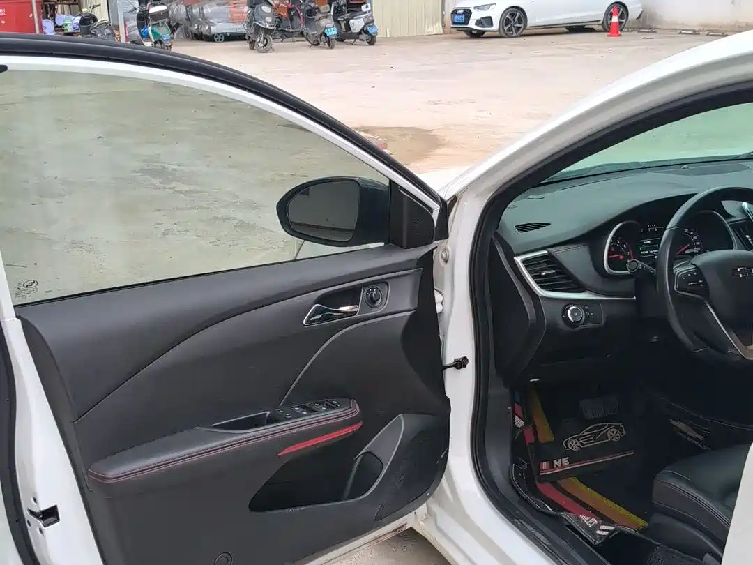 Chevrolet Monza 2020 Mild Hybrid RS 330T Automatic Smooth Edition фото 8