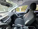 Photo 10 - Peugeot 2008