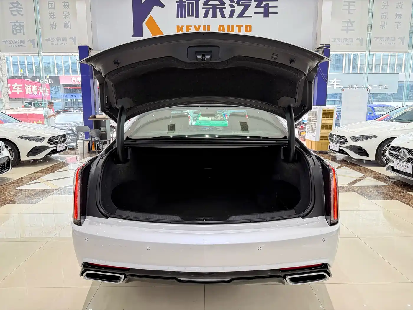 CADILLAC CT6