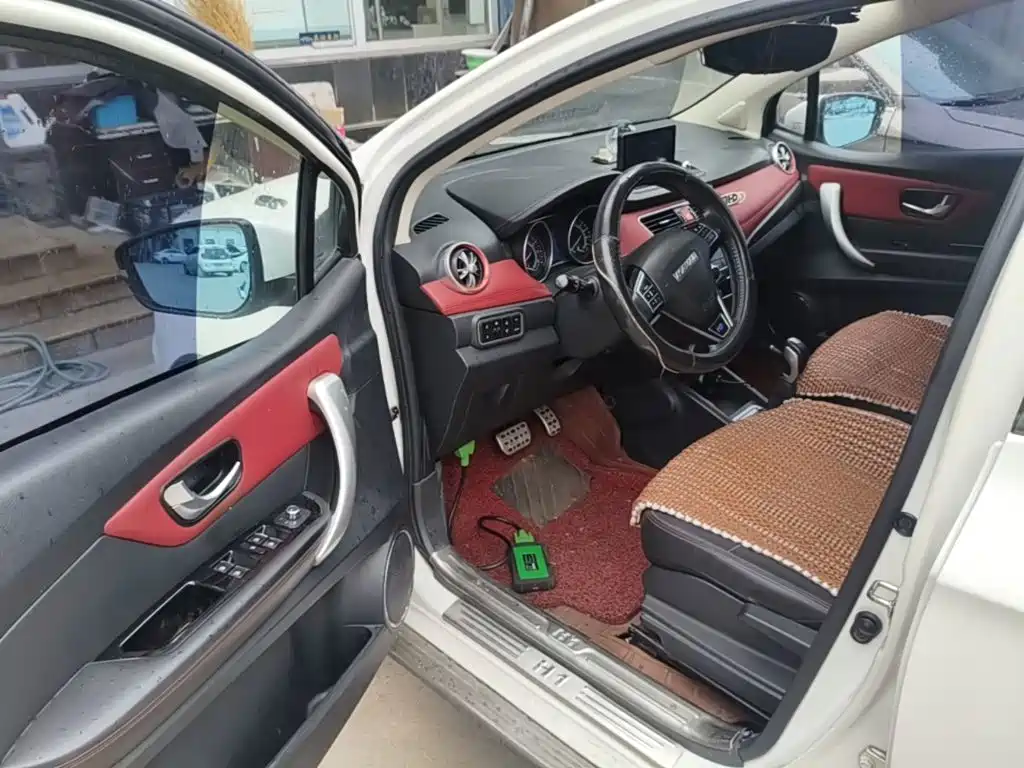 Haval H1 2016 2016 Blue Label 1.5L AMT Luxury