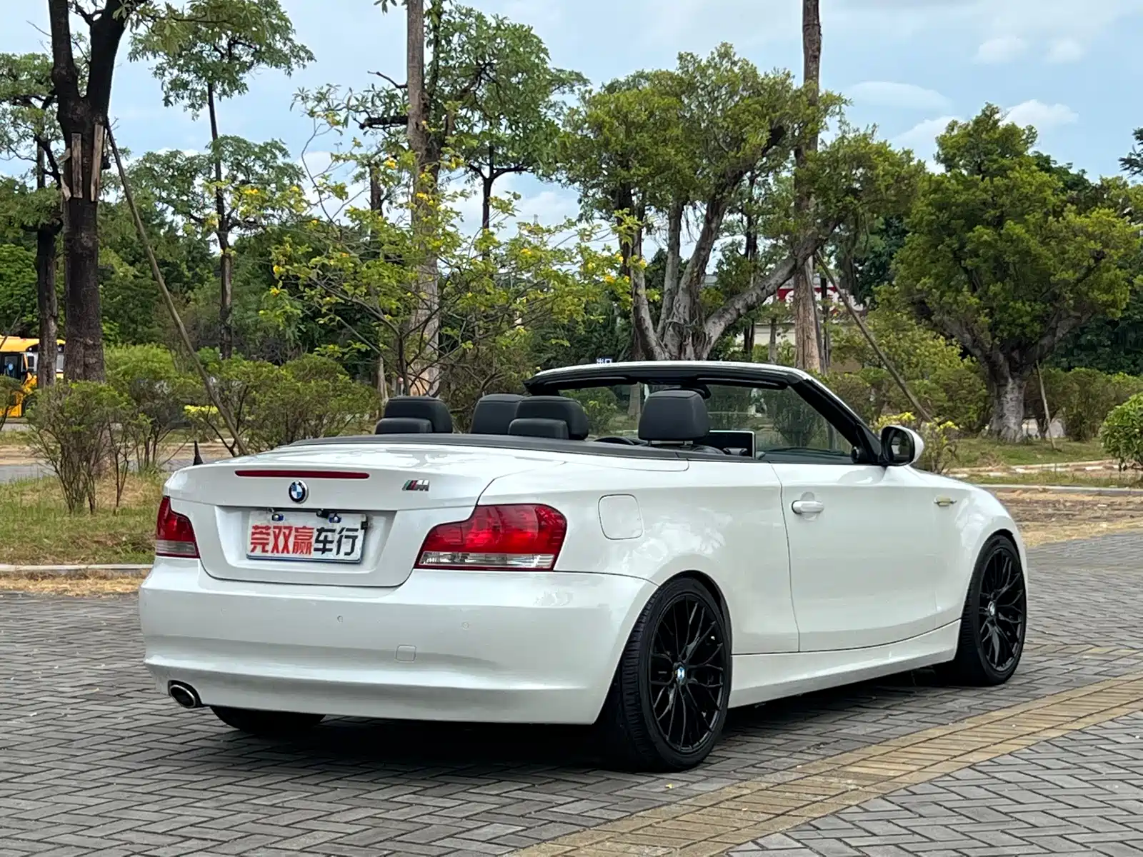 Фото 14 - BMW 1 Series (Import)