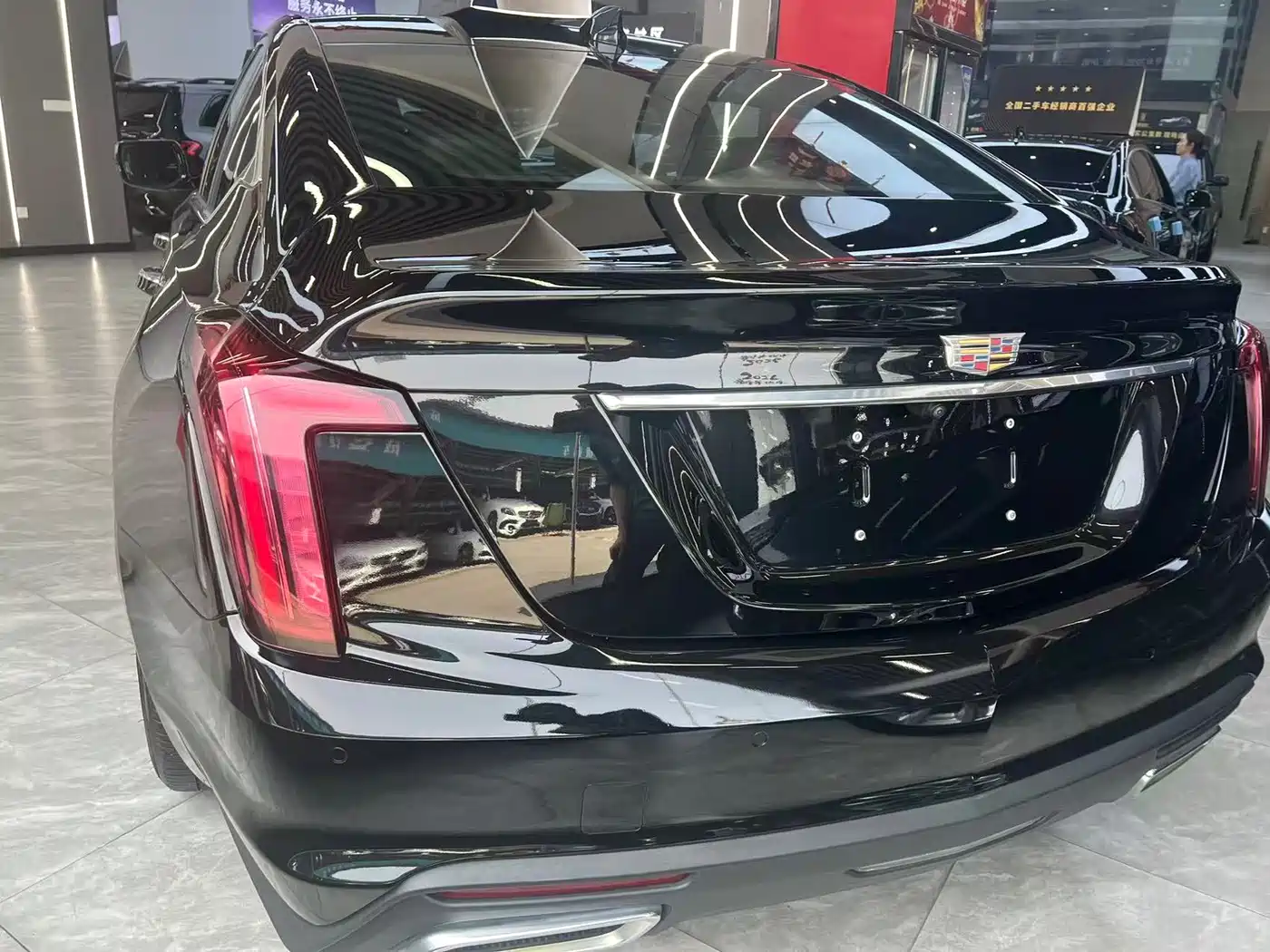 CADILLAC CT5