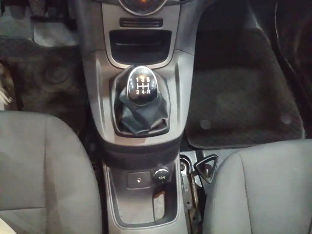 Ford Fiesta 2015 2013 Sedan 1.5L Manual Trend