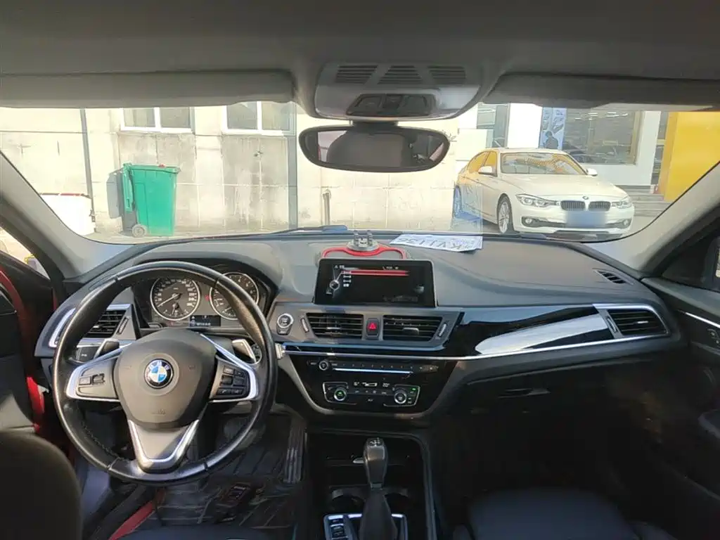 BMW 1 Series 2017 120i Design Package фото 10