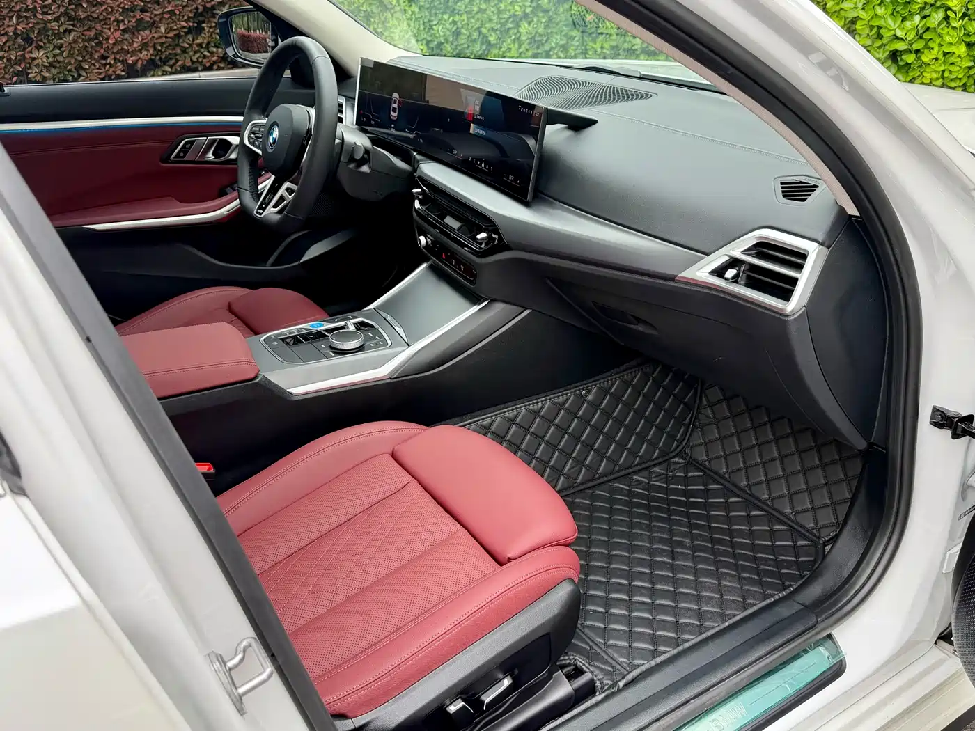 BMW i3 2025 eDrive 35 L фото 10