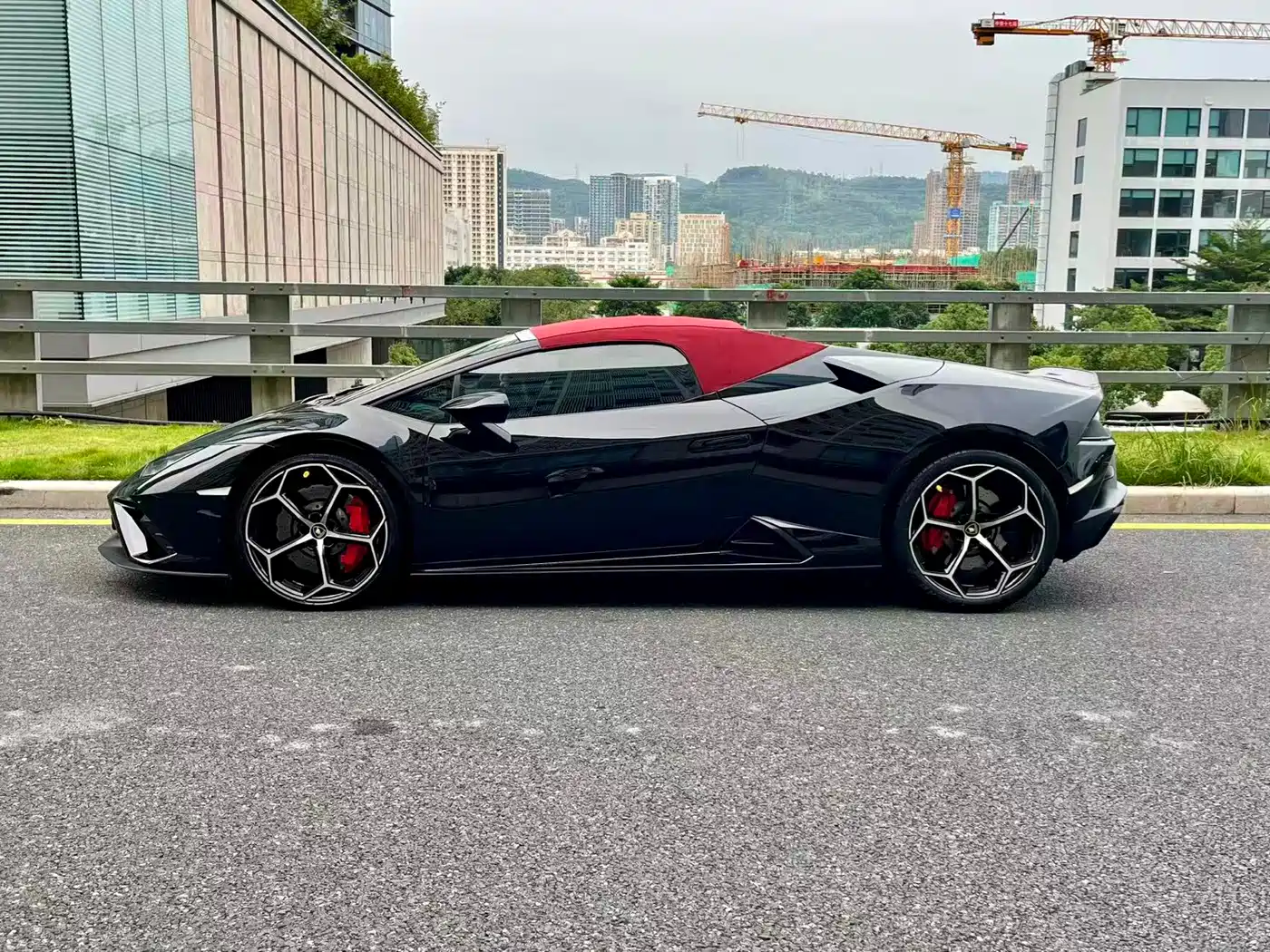 LAMBORGHINI HURACÁN