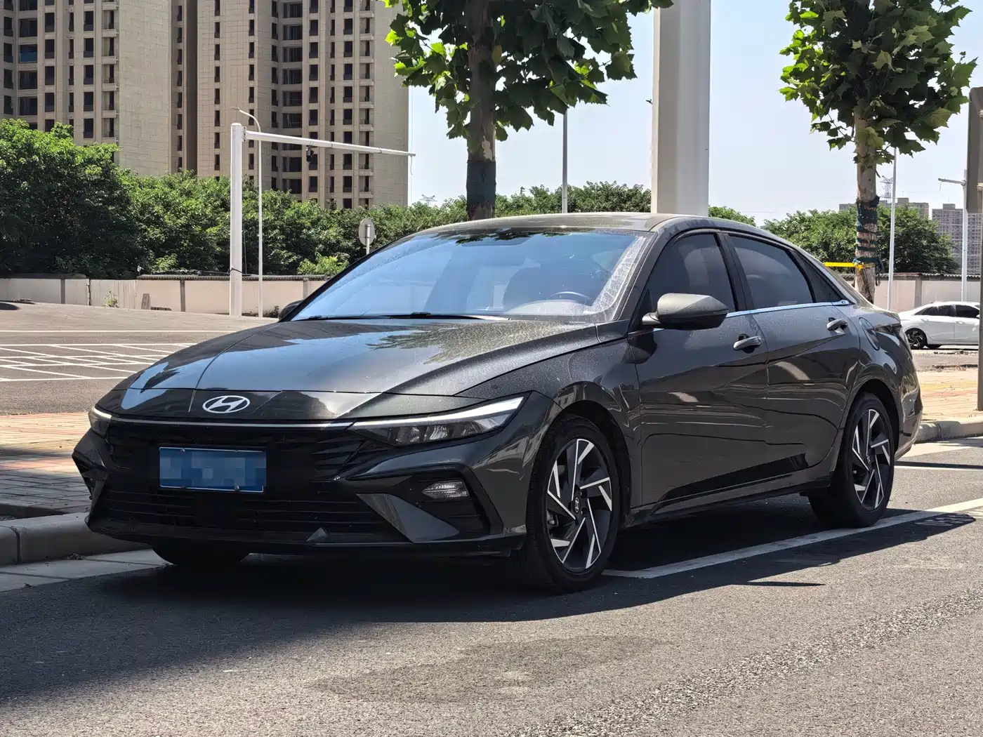 Hyundai Elantra 2023 1.5L CVT GLX Elite Edition