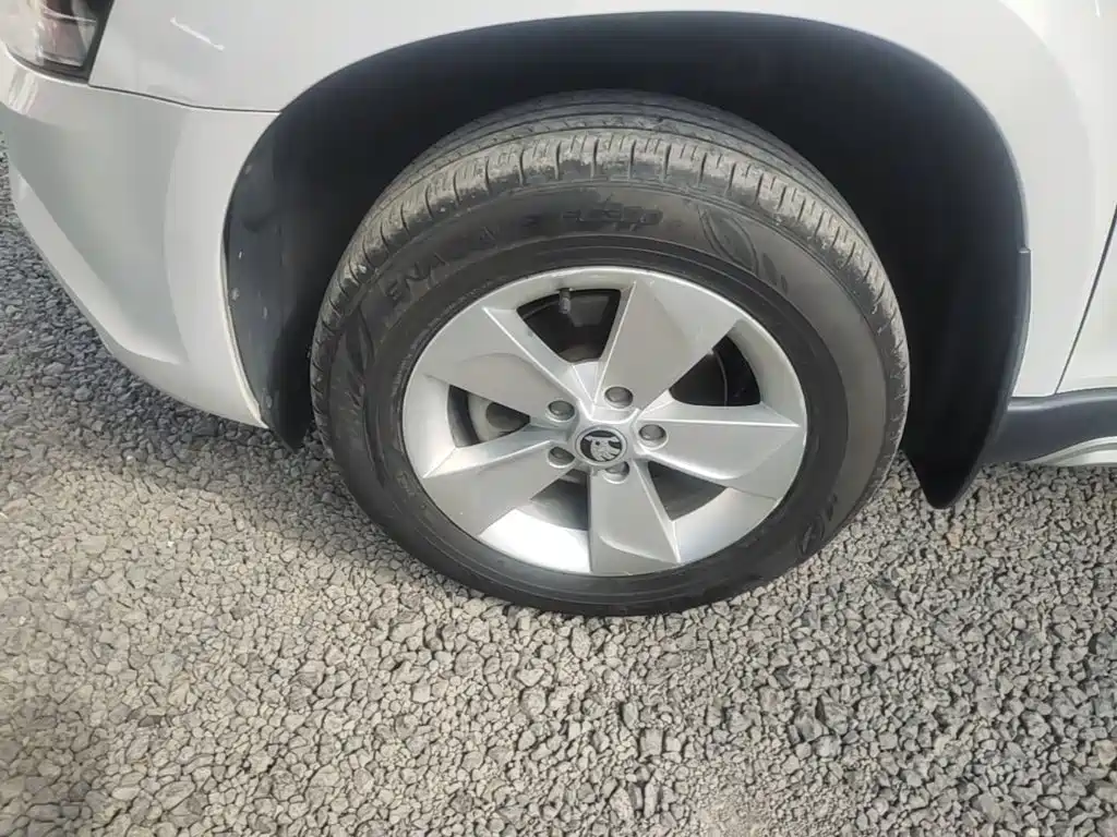صورة 23 - Škoda Yeti
