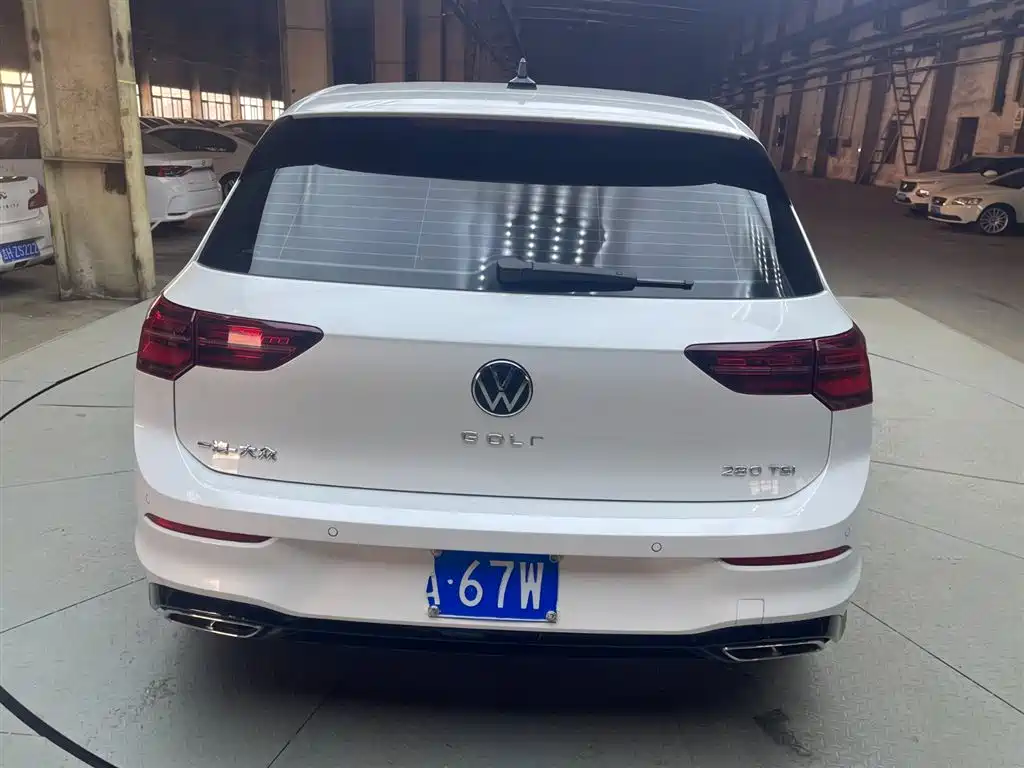 Volkswagen Golf 2021 280TSI DSG R-Line фото 6