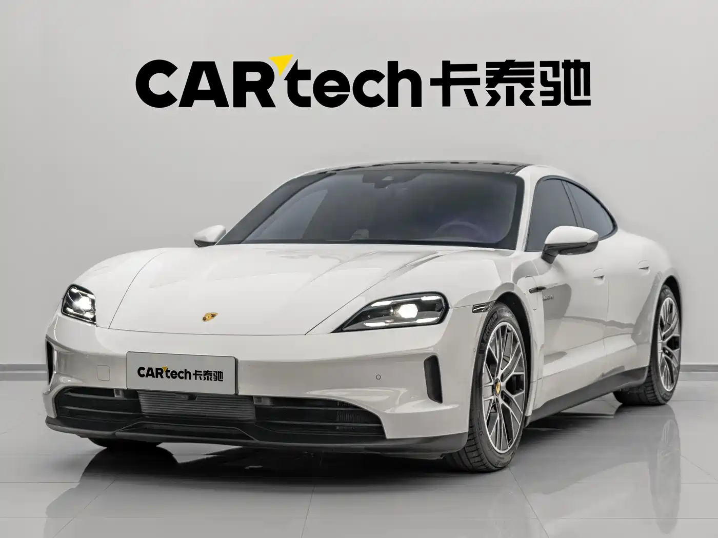 Porsche Taycan 2026 2025 Taycan