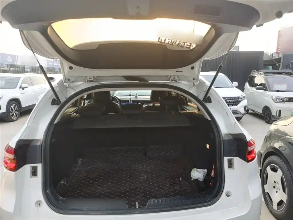 Фото 19 - Haval F7