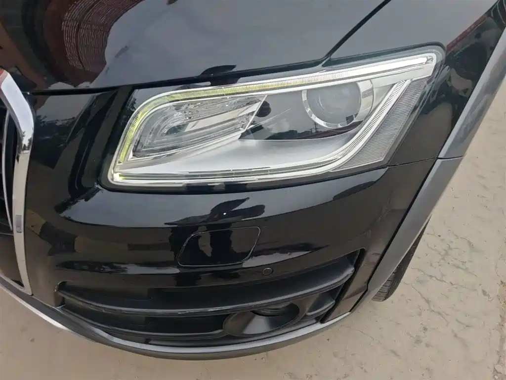 Audi Q5 2018 Collector's Edition 40 TFSI Technology фото 24