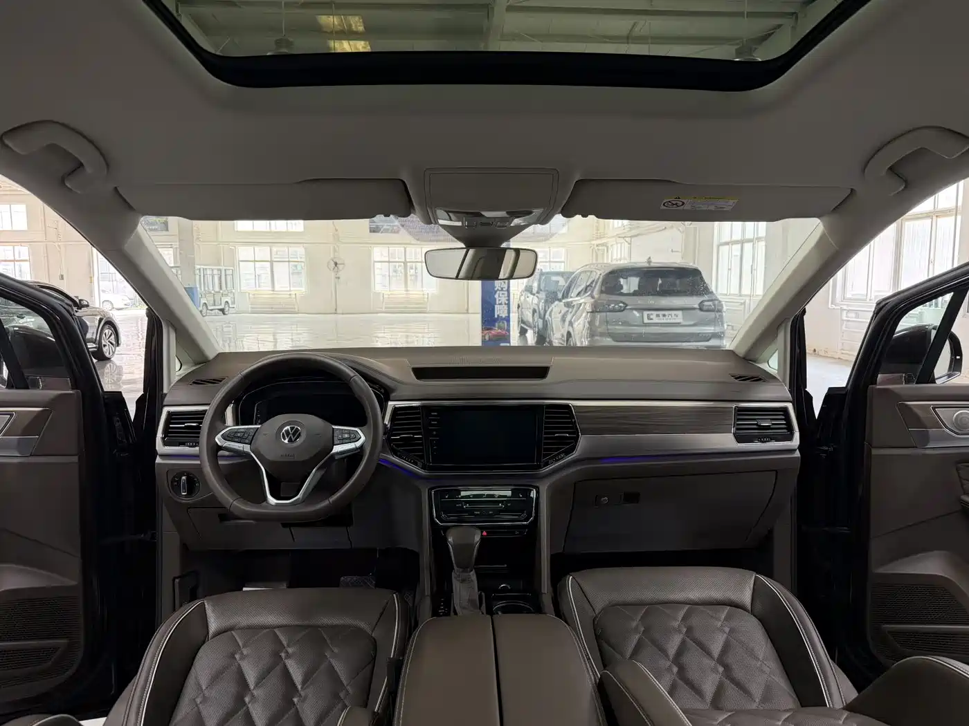 Volkswagen Viloran 2021 2020 380TSI Premium
