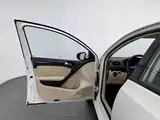 Фото 8 - Volkswagen Golf