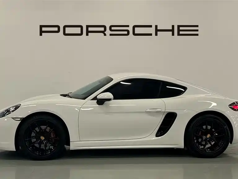 Porsche 718 2018 Cayman 2.0T фото 4