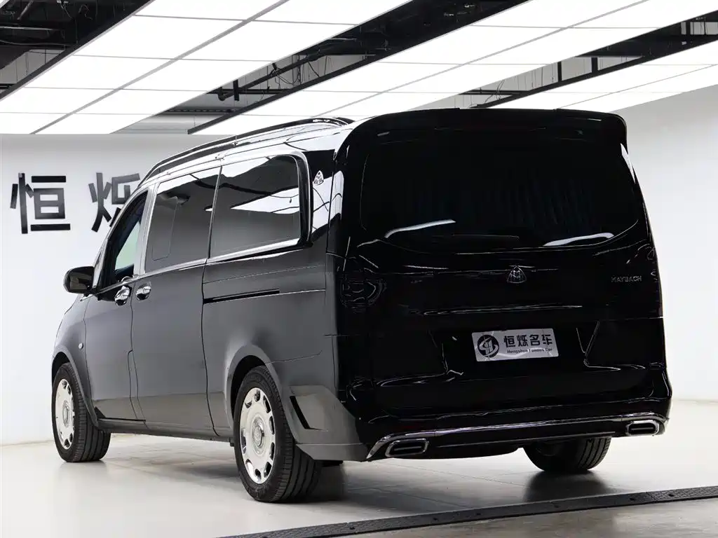 Mercedes-Benz Vito 2023 2.0T Business 7-Seater фото 24