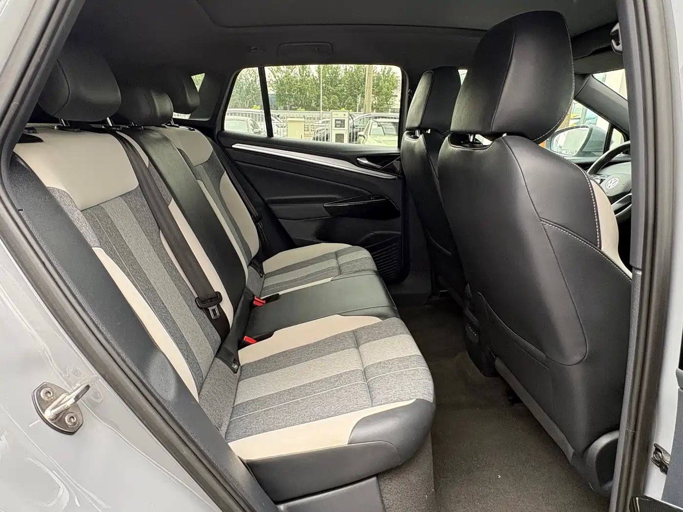 Volkswagen ID.4 CROZZ 2022 Long Range PURE+ Edition фото 7