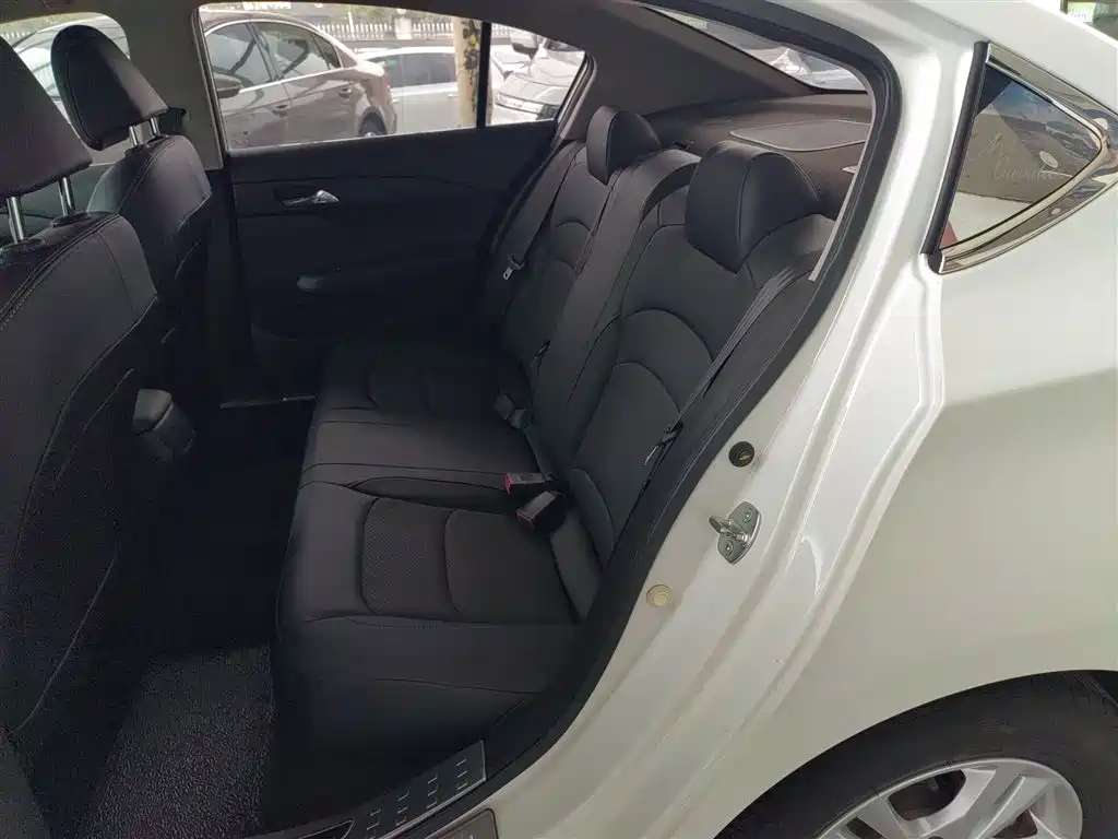 Chevrolet Cavalier 2018 320 Auto Joy Edition фото 13