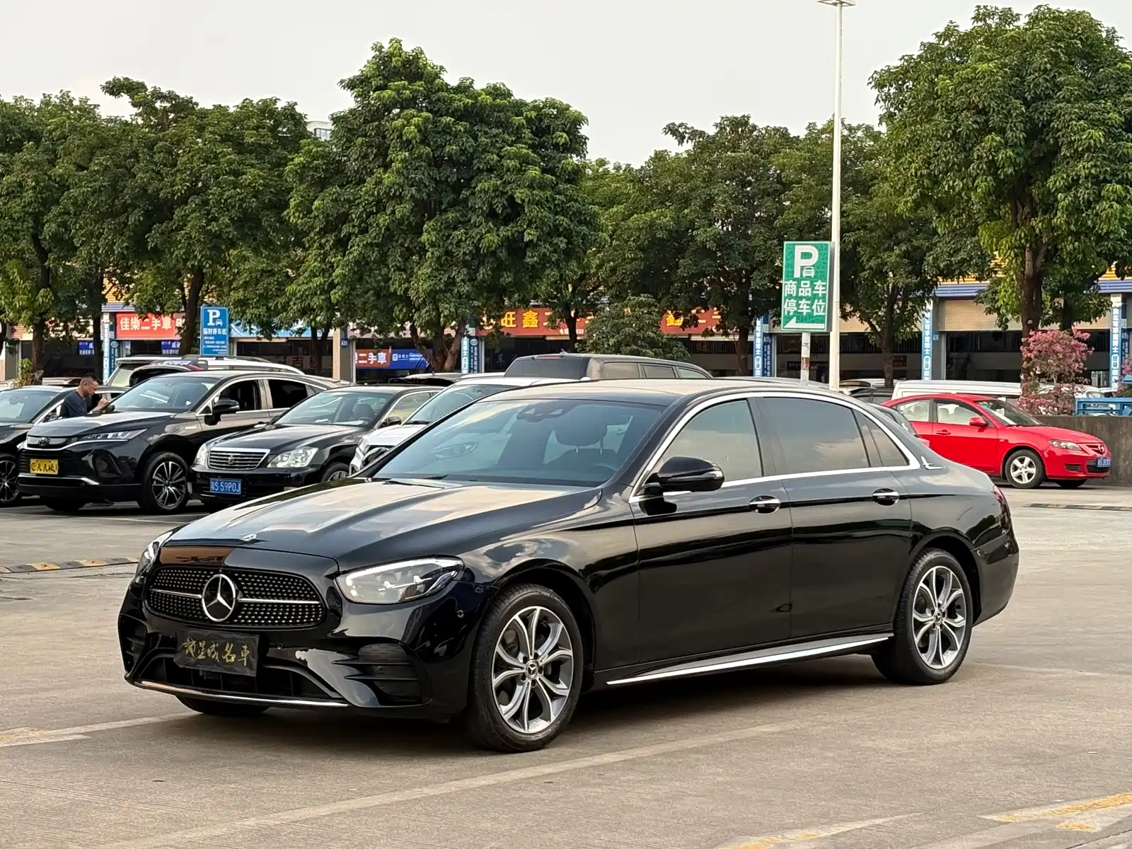 Фото 1 - Mercedes-Benz E-Class