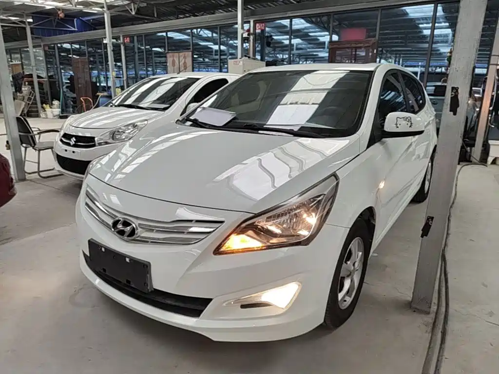 Hyundai Reina 2015 2014 Model 1.4L Automatic GLX