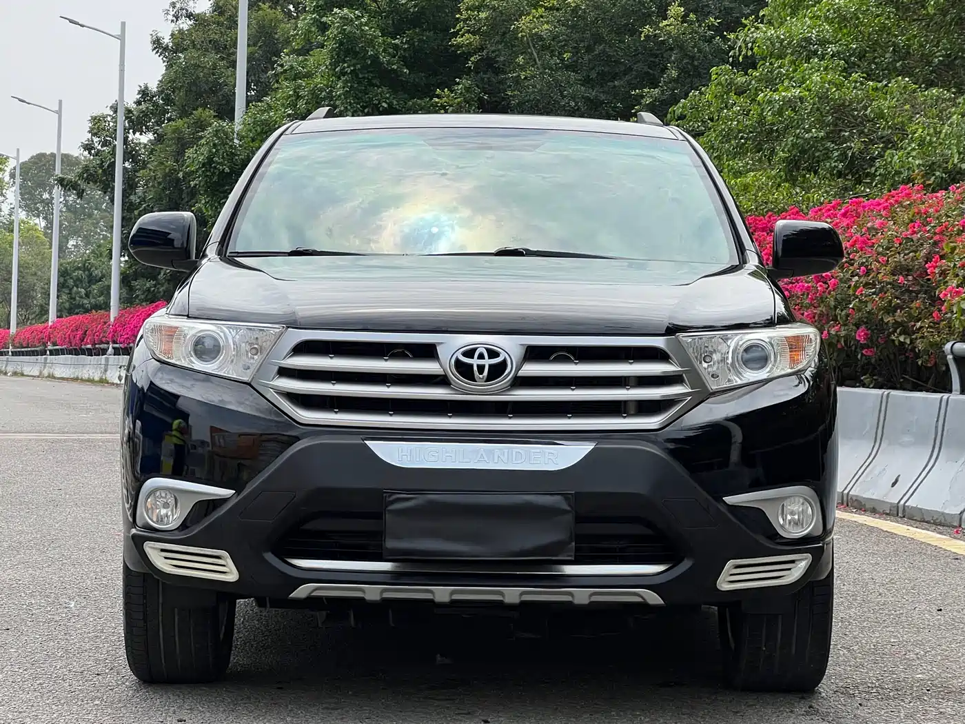 Toyota Highlander 2012 2.7L 2WD 7-Seater Luxury Edition фото 2