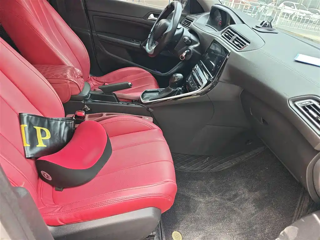 Peugeot 308 2019 1.6L Automatic Luxury Version China V фото 25