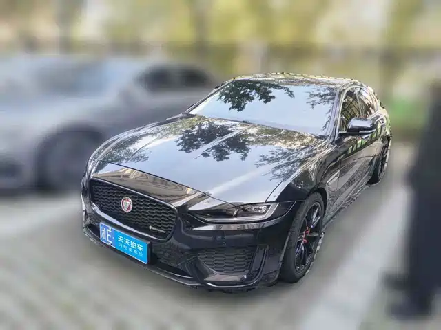 Jaguar XEL 2020 2.0T 200PS R-DYNAMIC Youth Sport Edition — фото 1