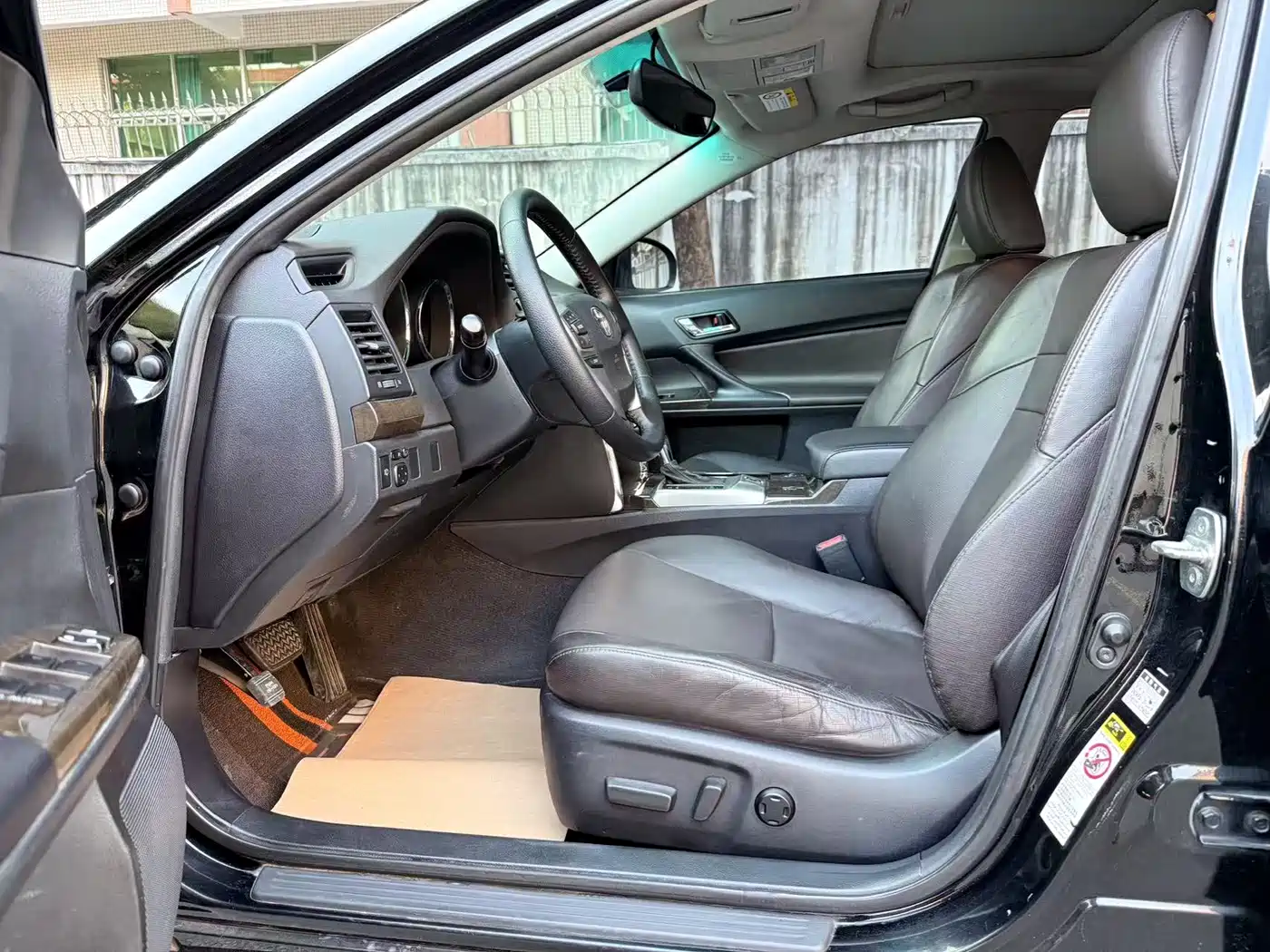 Toyota Reiz 2013 2.5V Elite Edition фото 8