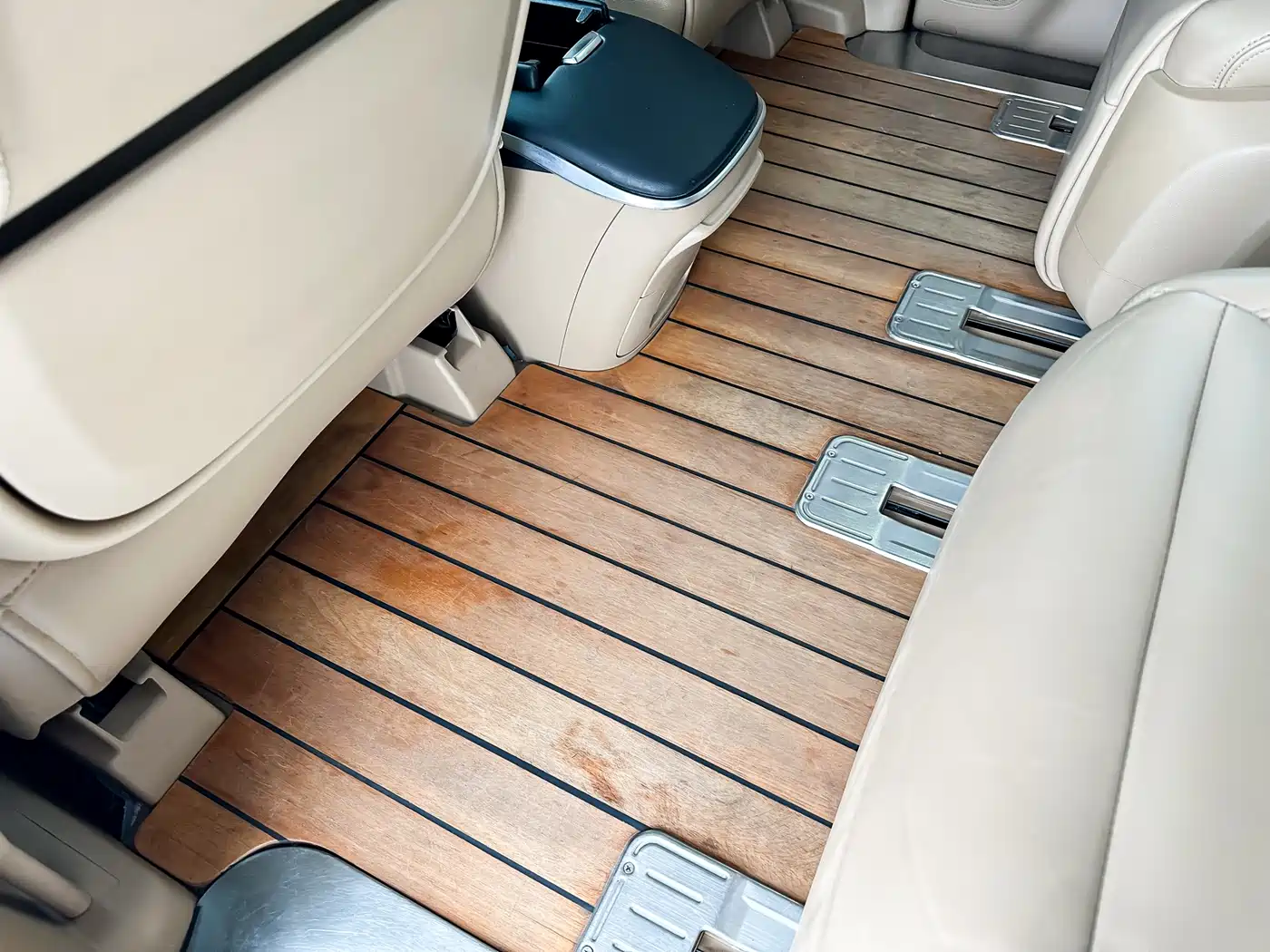 Buick GL8 2021 ES Landlord 653T Luxury фото 9