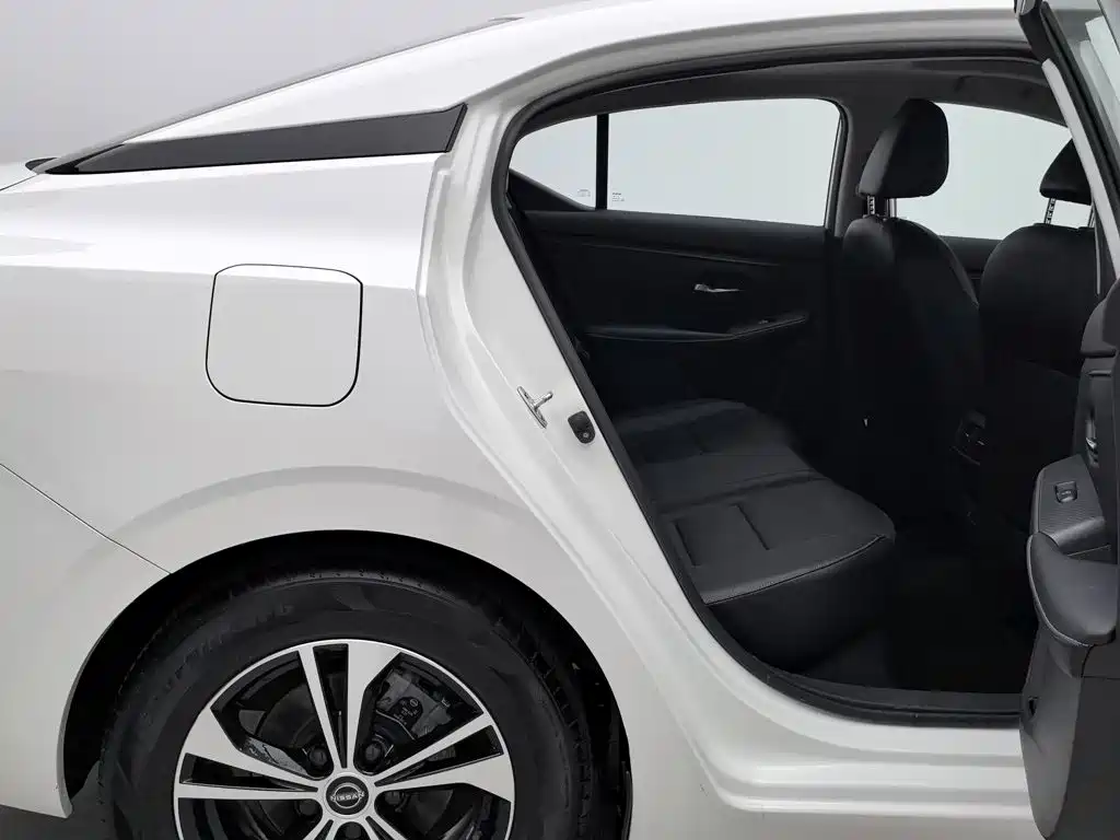 Nissan SYLPHY, миниатюра 15