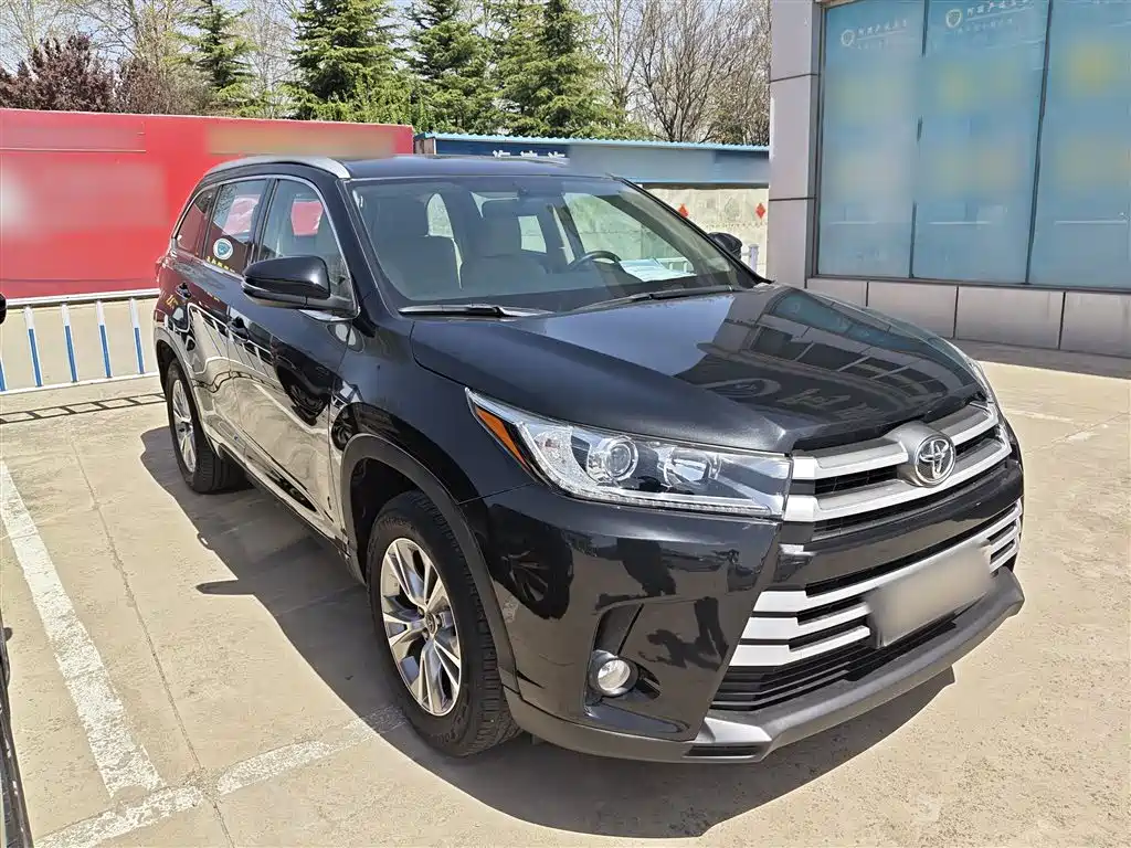 Toyota Highlander 2018 2.0T 4WD Elite 7-seater (China V) фото 4