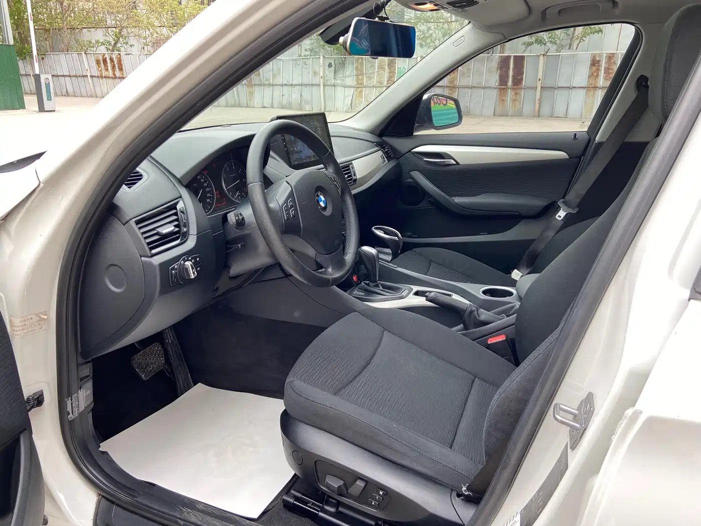 BMW X1 2013 sDrive18i Fashion фото 9