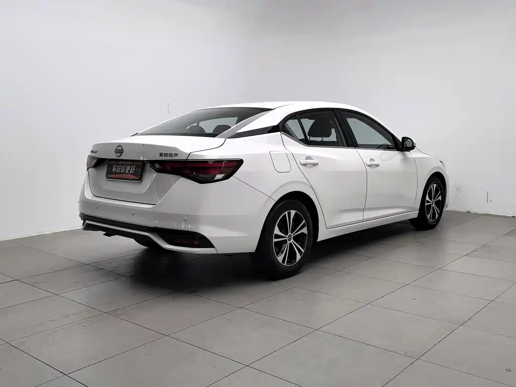 Nissan SYLPHY, миниатюра 2