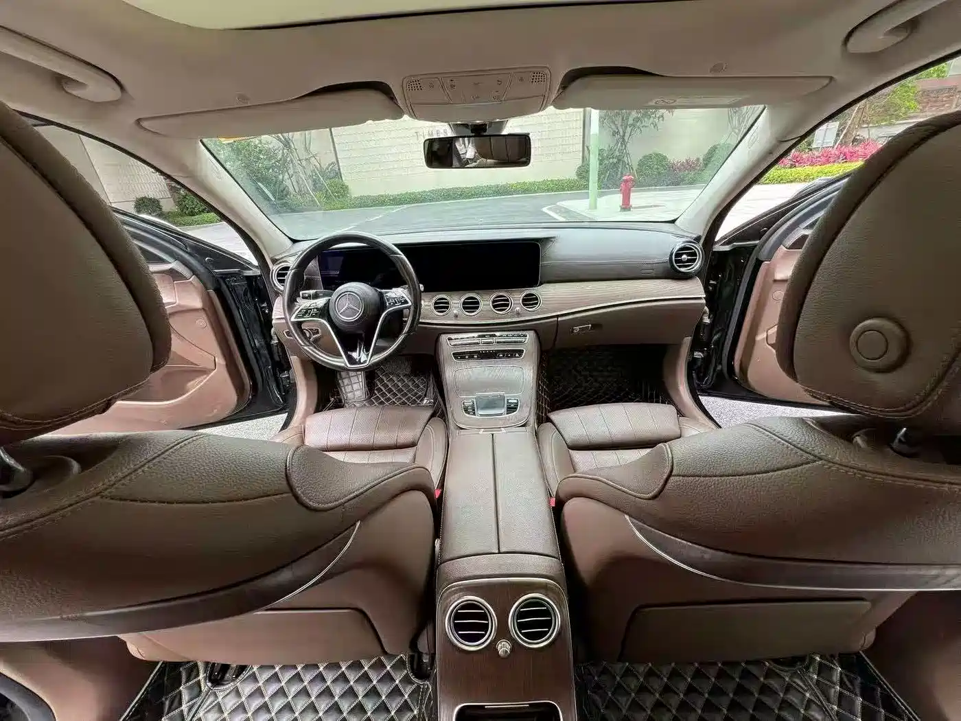 MERCEDES-BENZ E CLASS