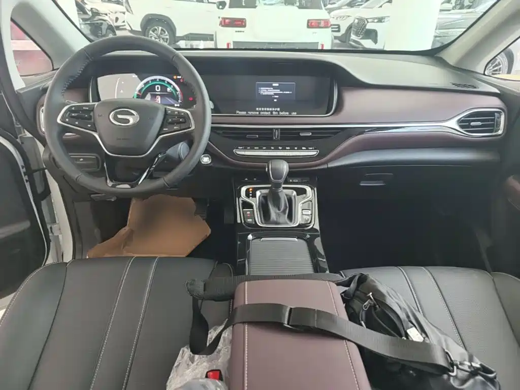 GAC Trumpchi Trumpchi M6 2026 2023 PRO 270T DCT Luxury Edition