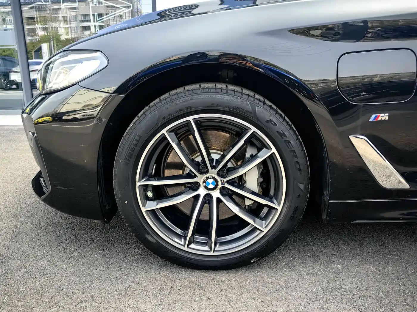 BMW 5 Series New Energy 2021 535Le M Sport Package фото 4