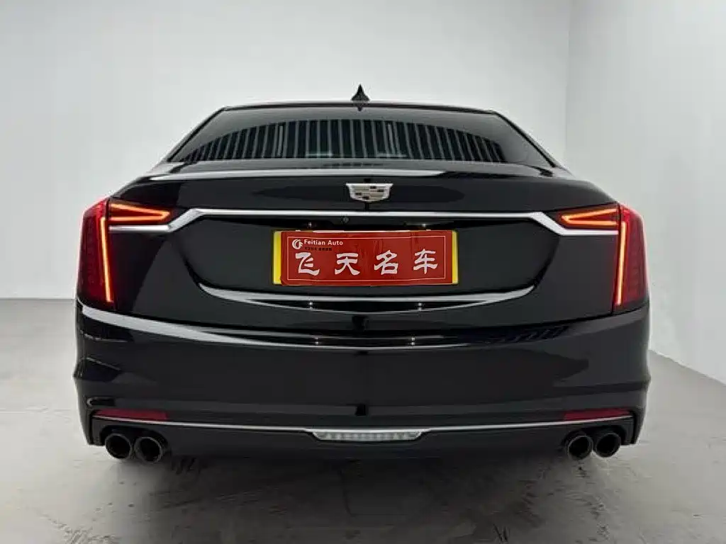 CADILLAC CT6
