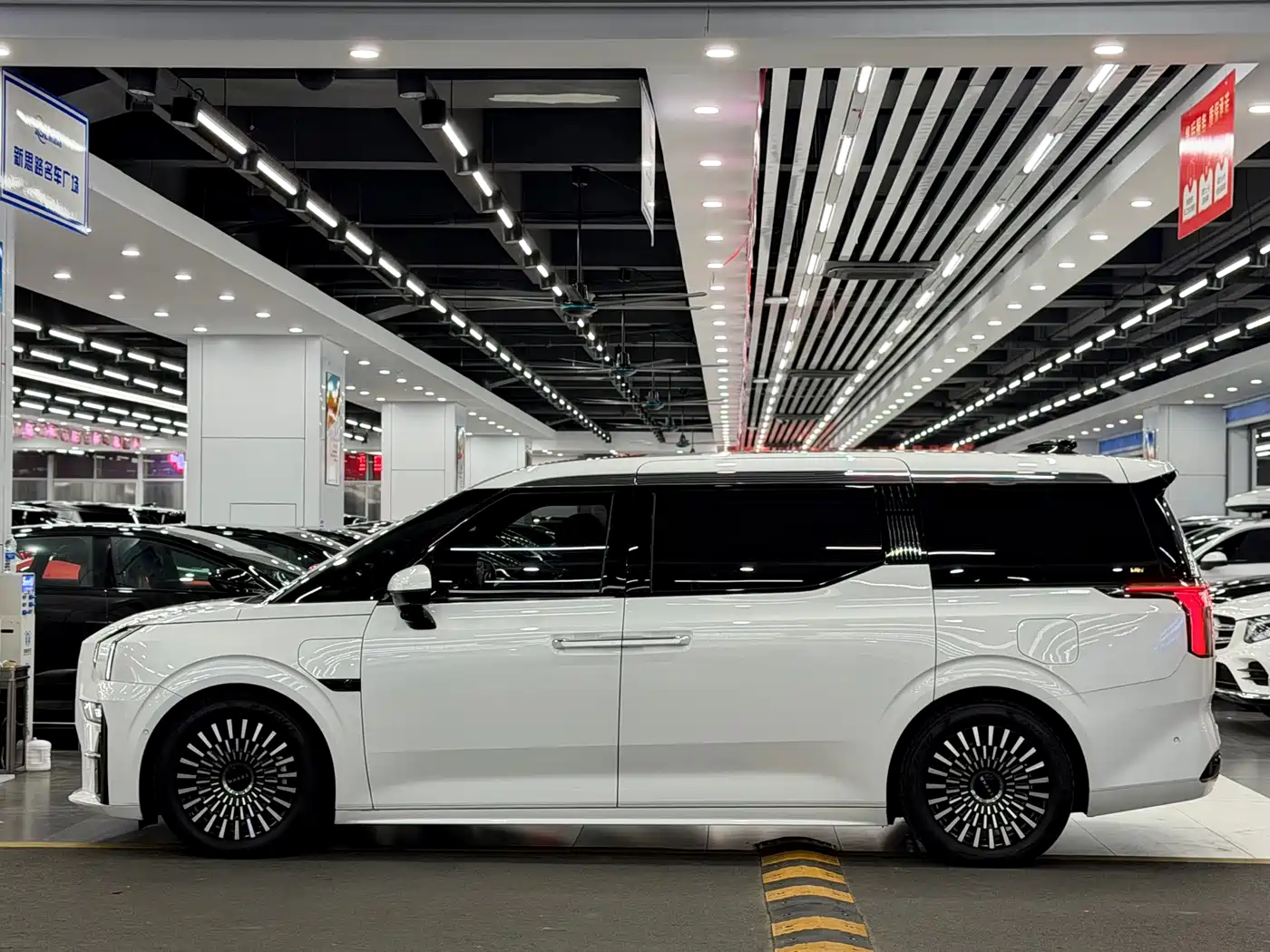 ZEEKR EXTREME KRYPTON 009