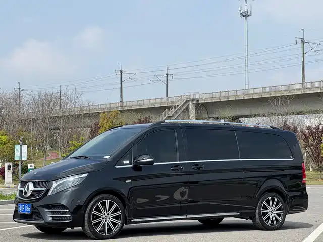 MERCEDES-BENZ V CLASS