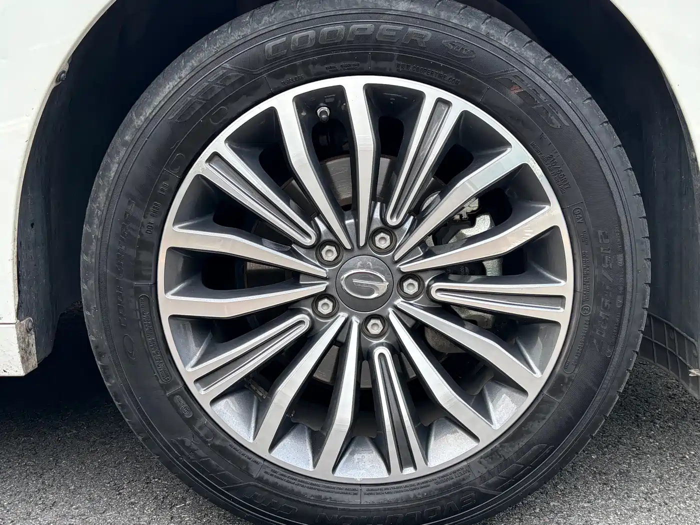 GAC Trumpchi Trumpchi M6 2019 270T Automatic Premium Edition (7-Seater) China V фото 4
