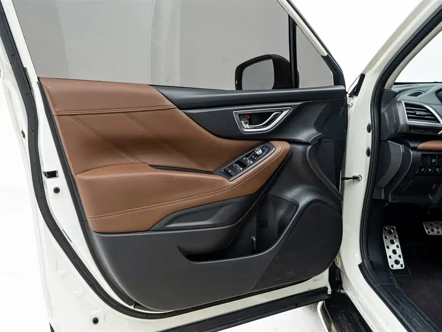 Subaru Forester 2019 2.0i Smart Hybrid Sport EyeSight фото 16
