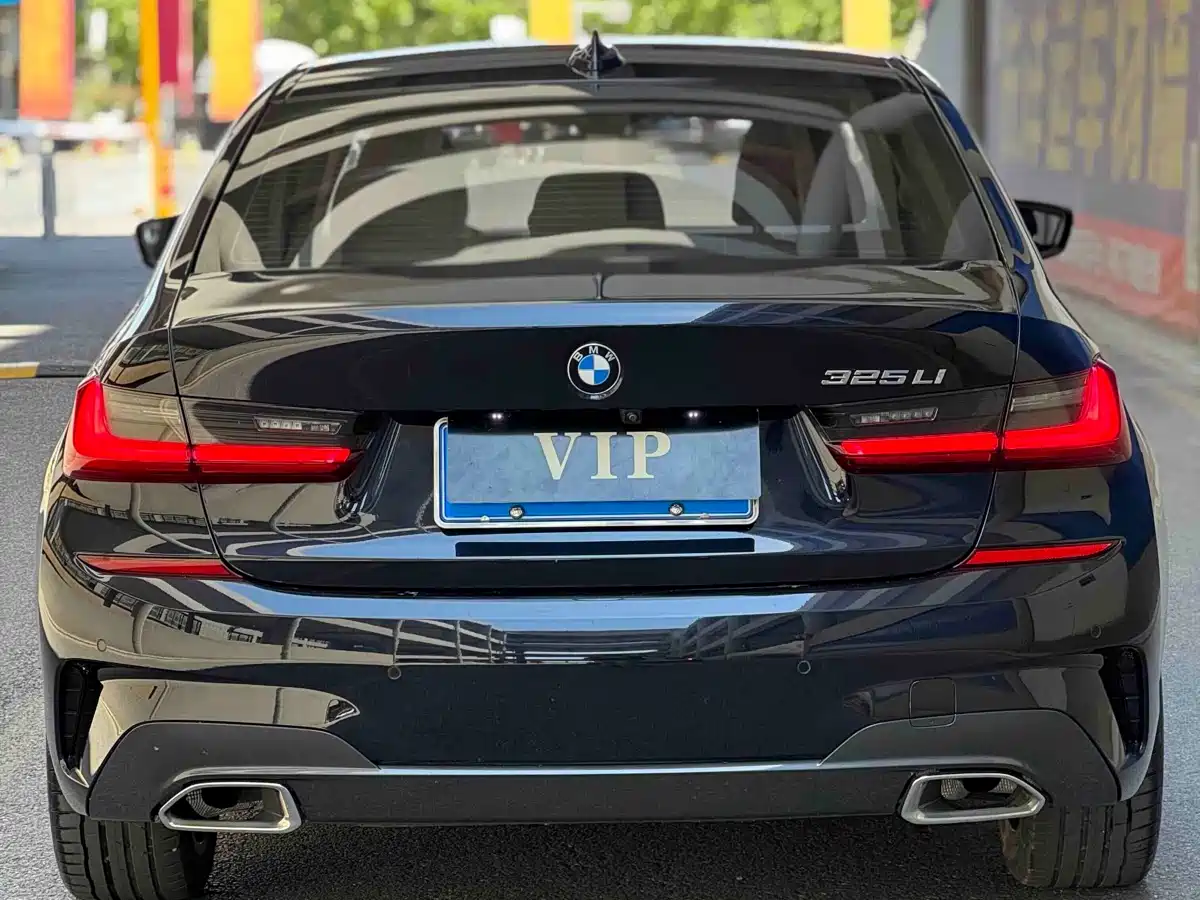 BMW 3-SERIES