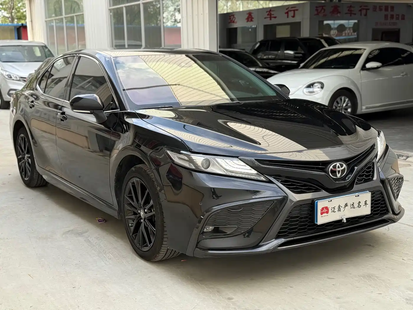 Toyota Camry 2023 2.0S Knight Edition фото 3