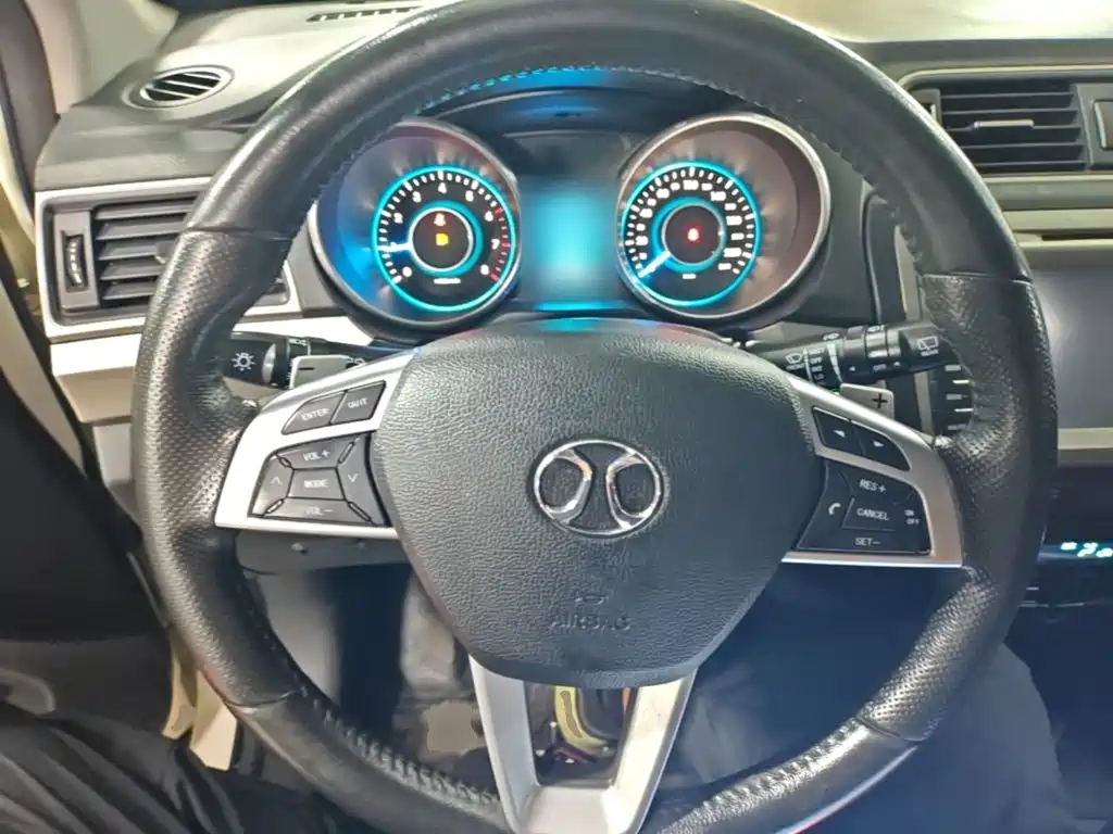 BAIC Senova X65 2016 2015 2.0T Automatic Elite