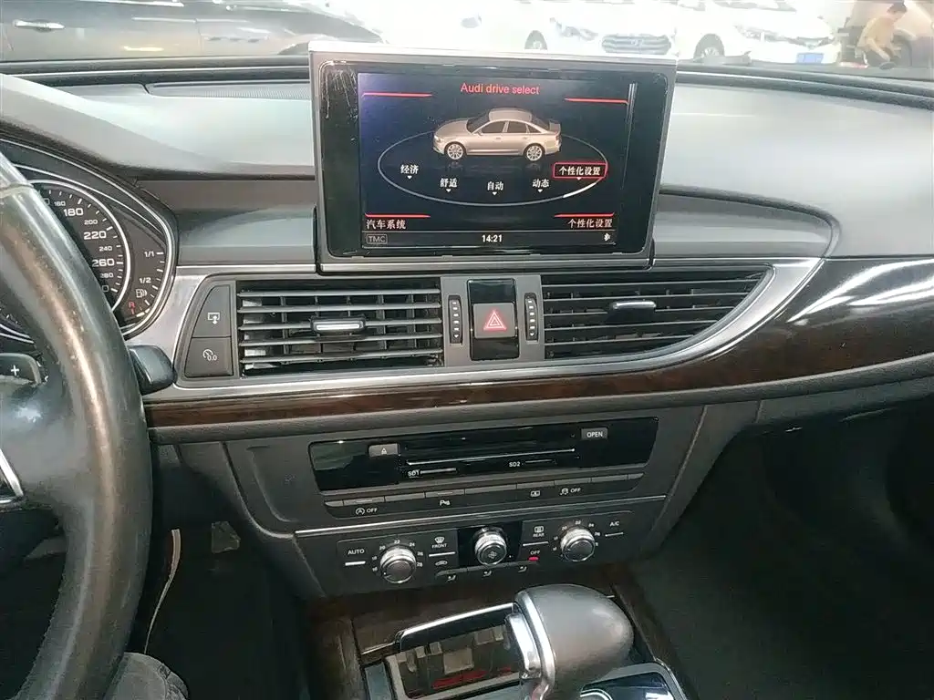 Audi A6L 2014 TFSI Standard фото 9