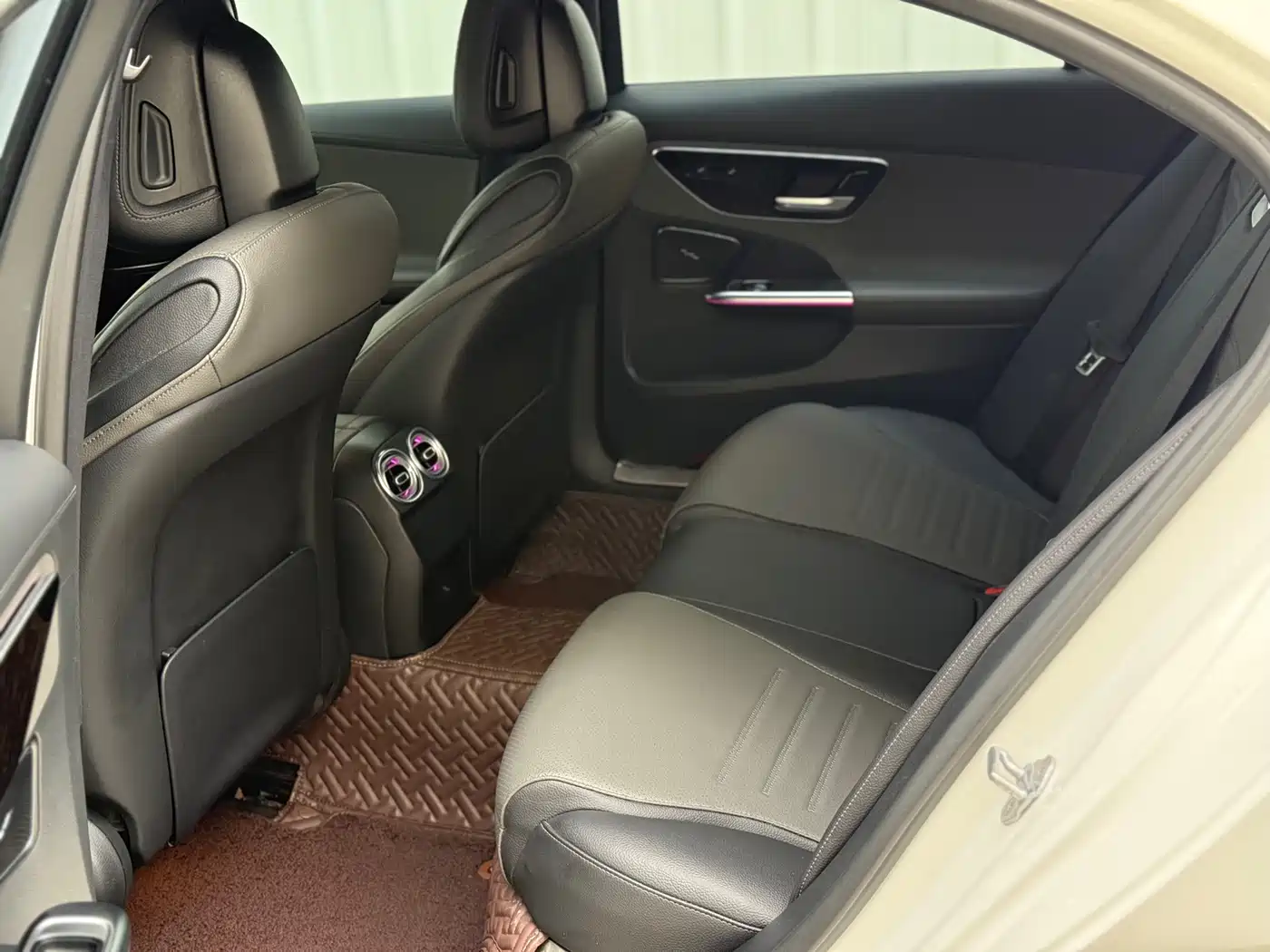 Mercedes-Benz C-Class 2022 C 260 L Sport Edition фото 8