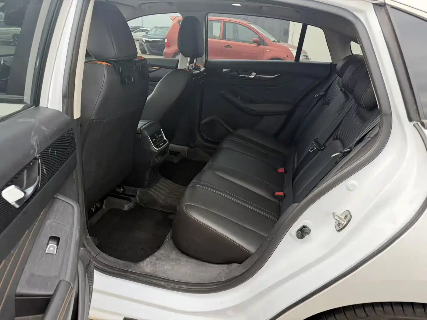 DONGFENG YI HYUN MAX