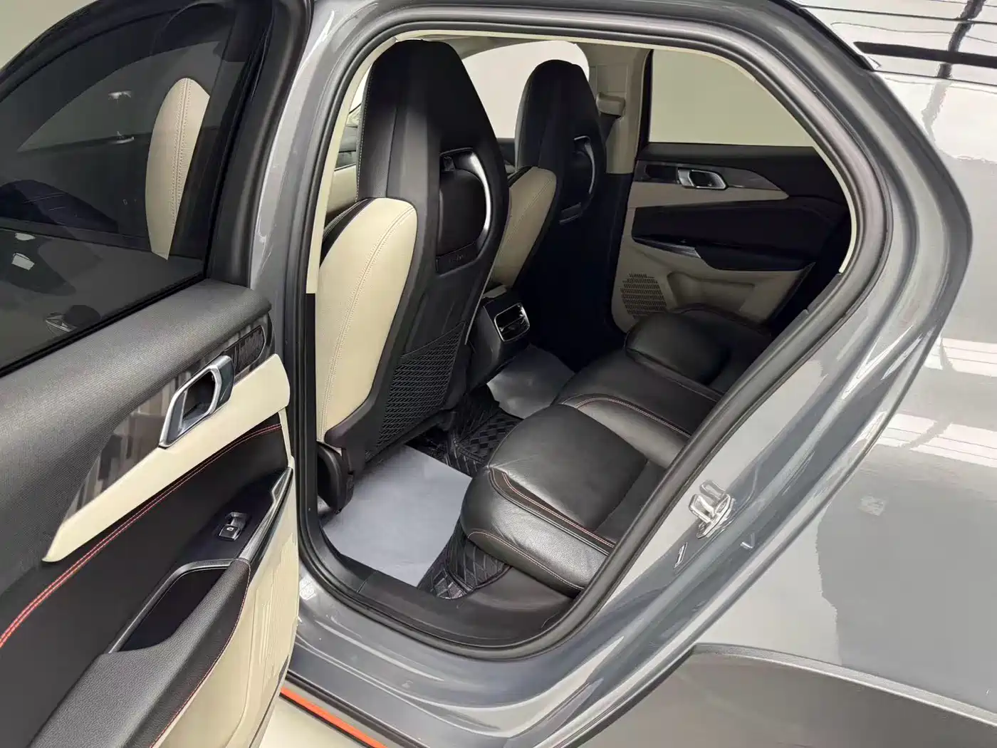 Lynk & Co 02 2018 Model 1.5T DCT 2WD Yao Pro Edition China V фото 13